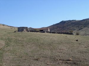 De camino a la pista, despues de pasar el arroyo de La Atalaya.
