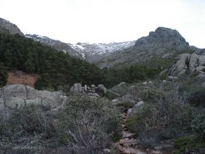 Frente a nosotros la zona de subida y bajada.