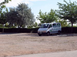 Zona de amplio aparcamiento, junto al Santuario de Nuestra Señora de Manjavacas.